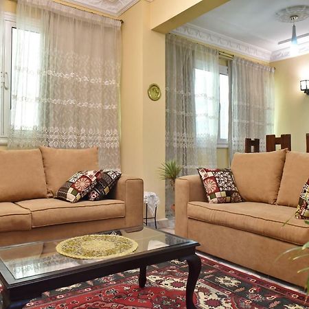 Two-Bedroom Apartment At Mohamed Farid Street Kairo Eksteriør billede