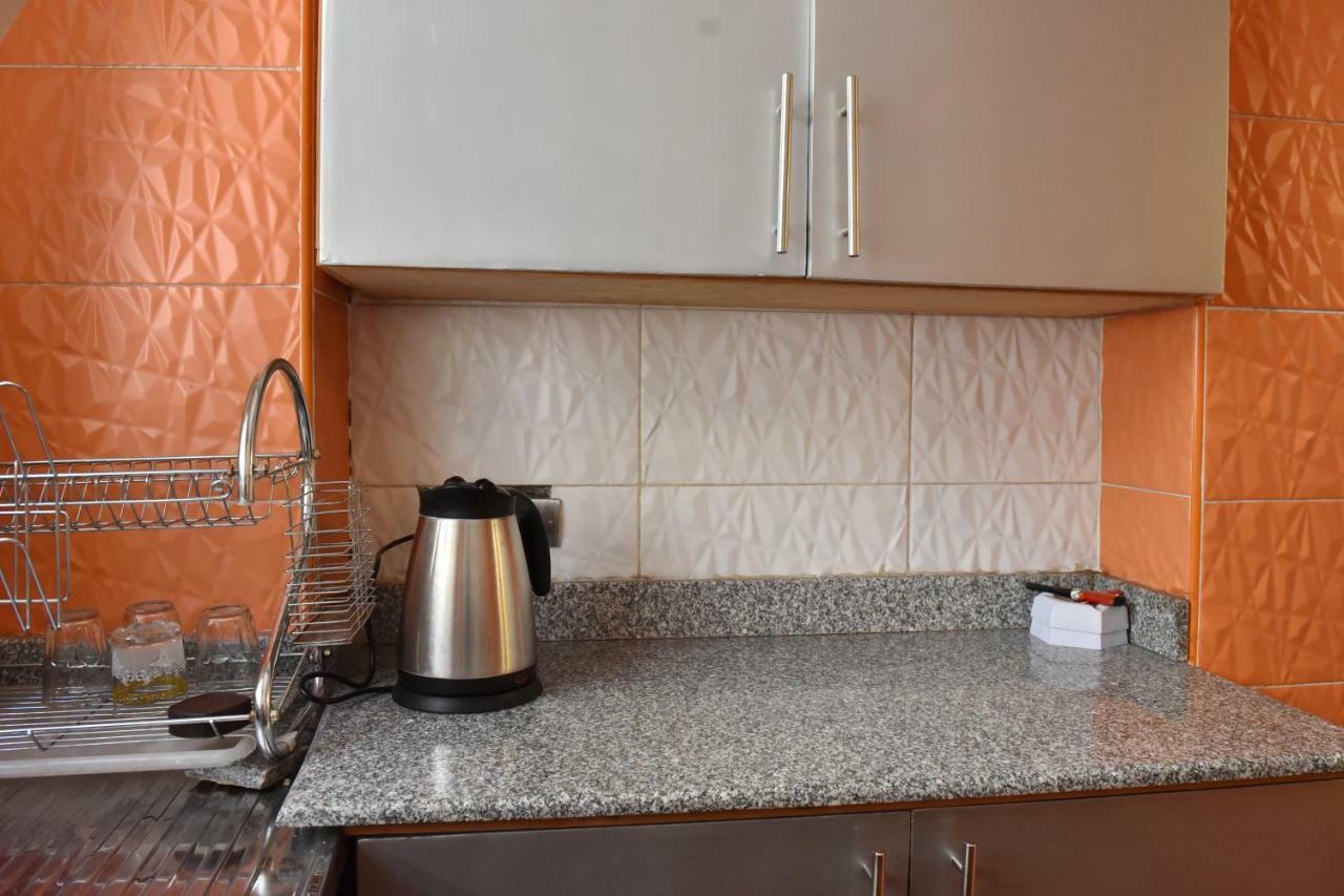 Two-Bedroom Apartment At Mohamed Farid Street Kairo Eksteriør billede