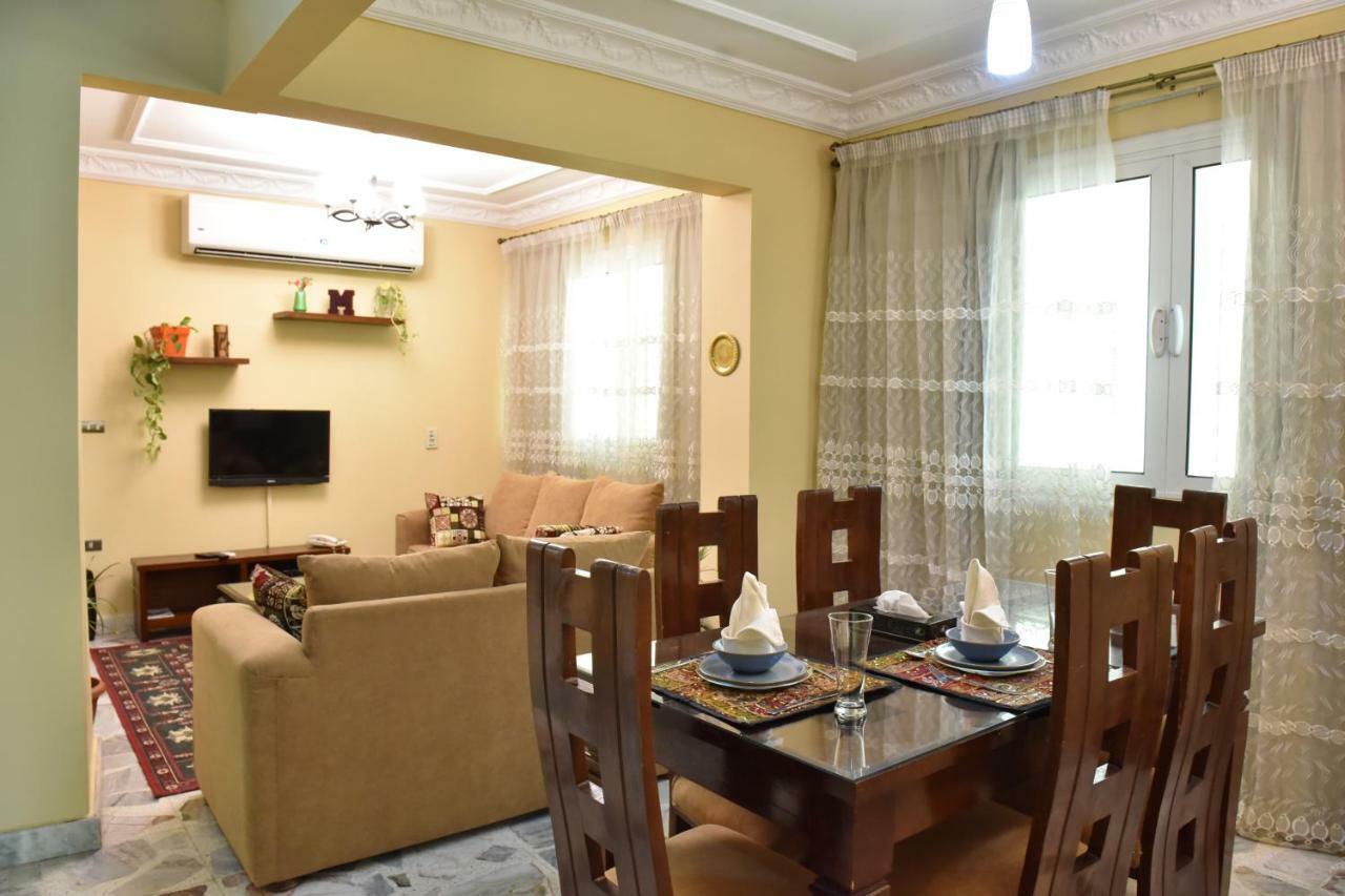 Two-Bedroom Apartment At Mohamed Farid Street Kairo Eksteriør billede
