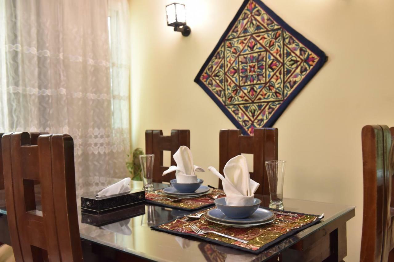 Two-Bedroom Apartment At Mohamed Farid Street Kairo Eksteriør billede